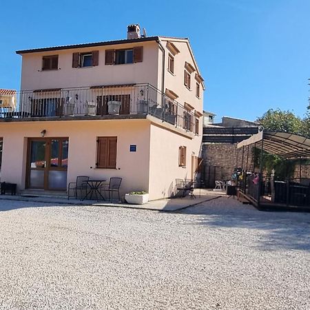 Apartmani Barbara Brseč Exteriér fotografie