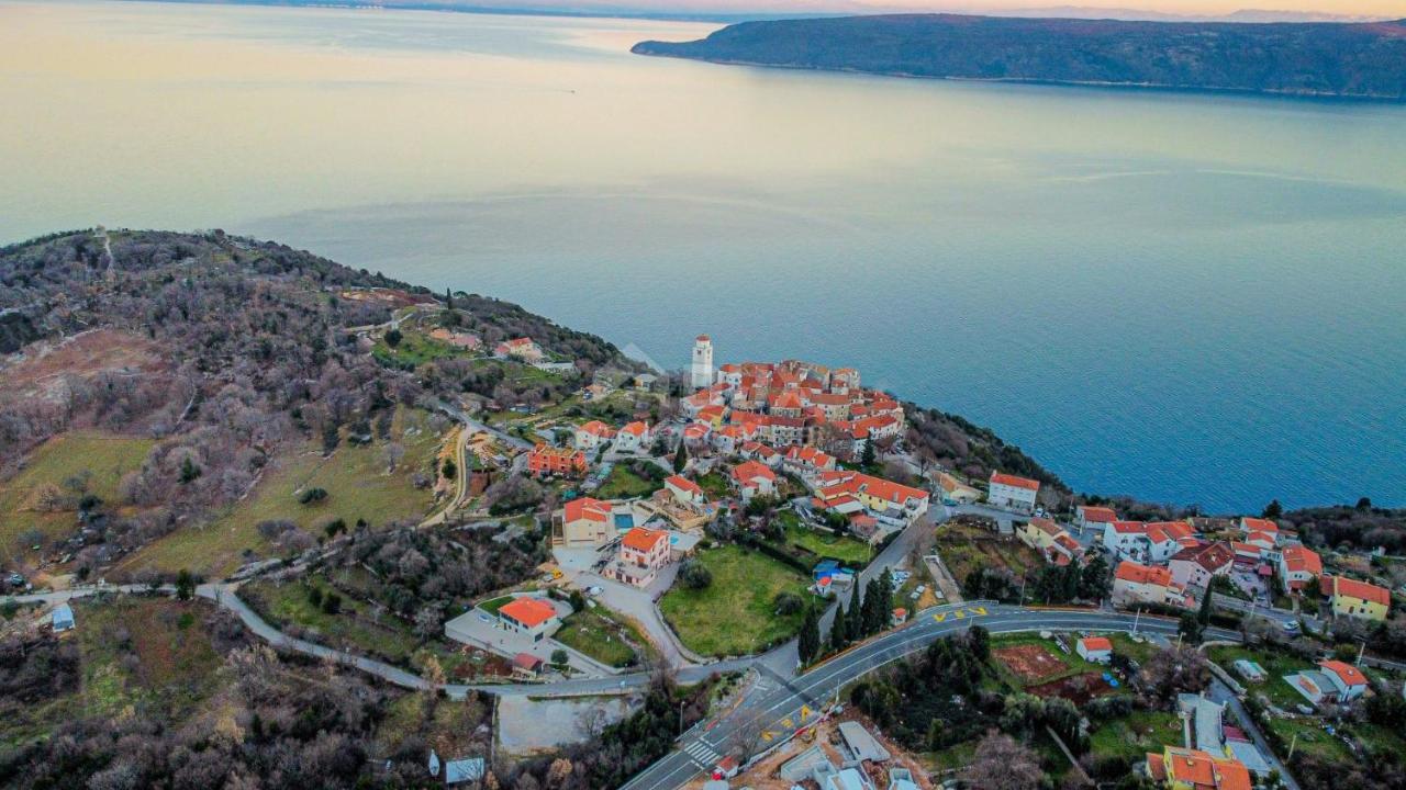 Apartmani Barbara Brseč Exteriér fotografie