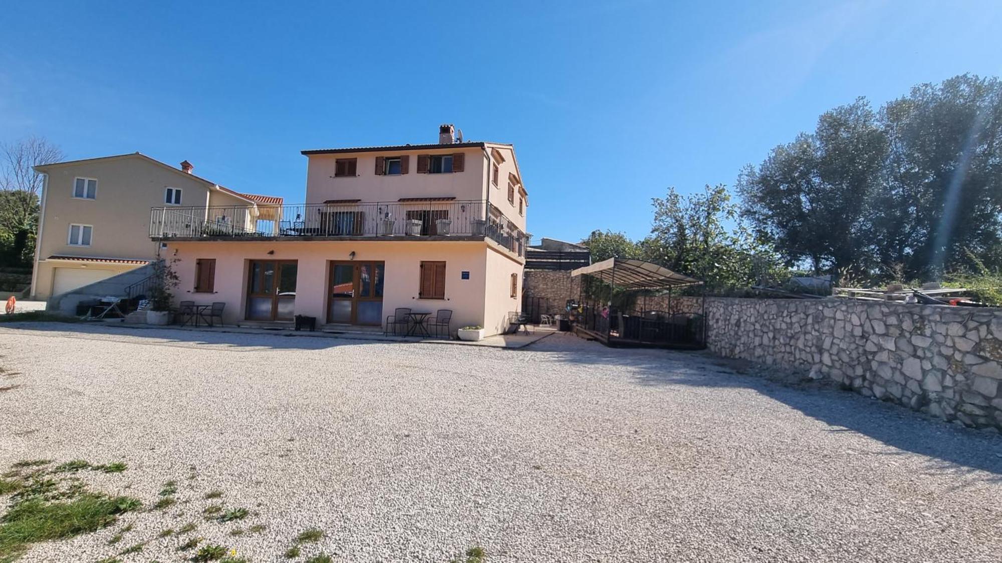 Apartmani Barbara Brseč Exteriér fotografie